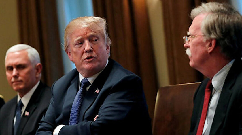Donald Trump ve John Bolton