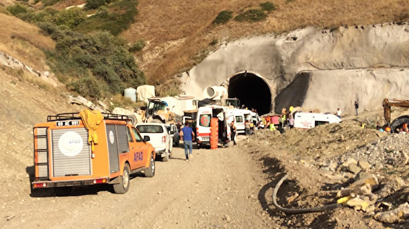 Kop Dağı Tüneli inşaatında patlama: 8 işçi yaralandı