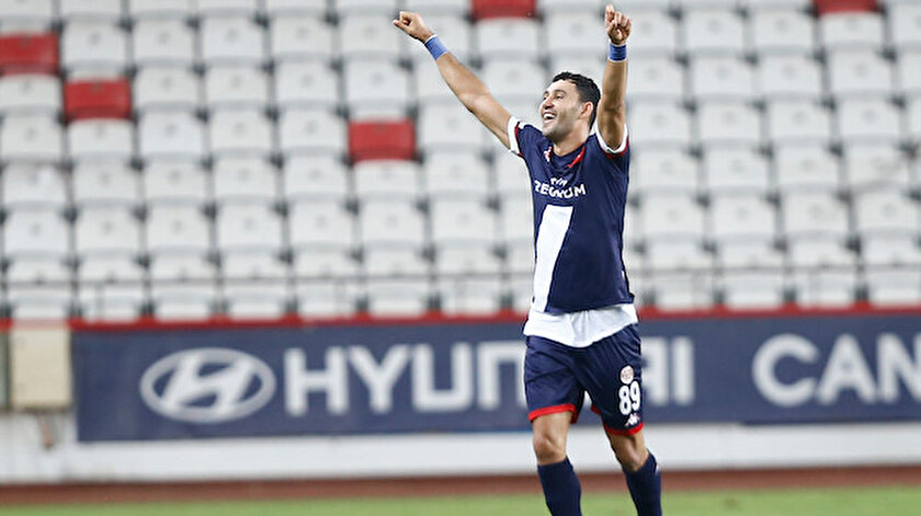 Antalyaspor üçüncü haftanın kapanışını üç puanla yaptı