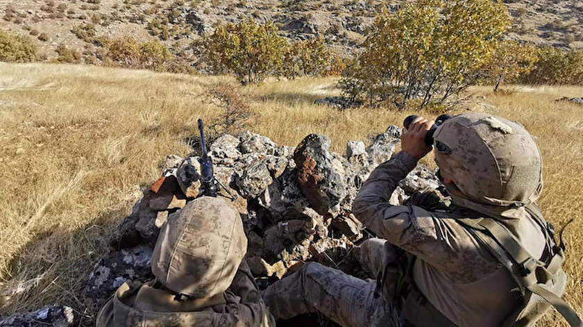İki PKKlı terörist Mardin’de güvenlik güçlerine teslim oldu