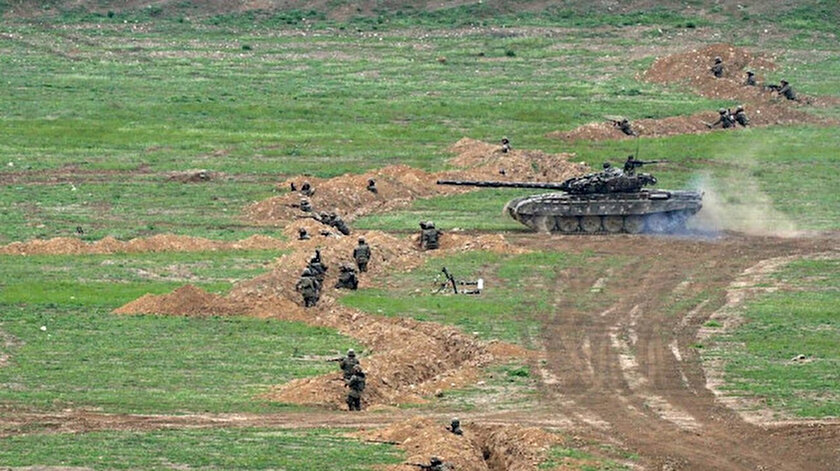 Azerbaycan Ordusu Ilerliyor Rus Yatirimcilar Isgal Altindaki Karabag Dan Kaciyor