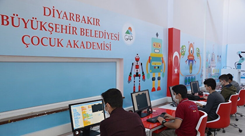 Diyarbakirli Cocuklar Robotik Kodlama Ogrenecek