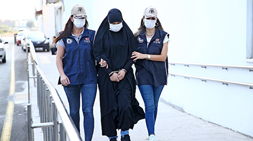Kırmızı bültenle aranan DEAŞ’lı kadın yakalandı.