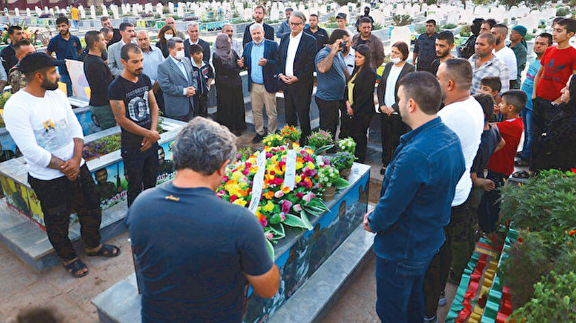 Ayağının tozuyla PKK’ya heyet yolladı