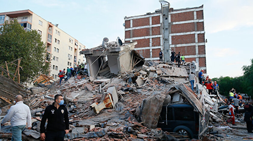 Izmir Depremi Sonrasi Turkiye Ye Destek Mesaji Yagdi