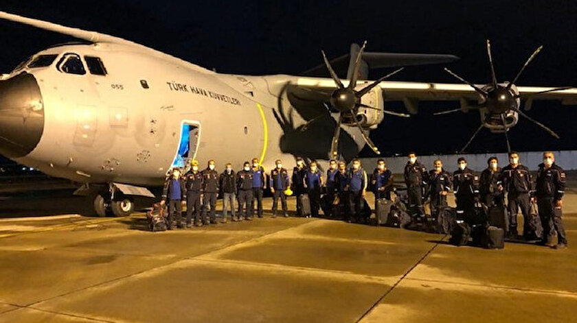Izmir Deki Deprem Msb 8 Ucak Toplamda 14 Sorti Icra Etti