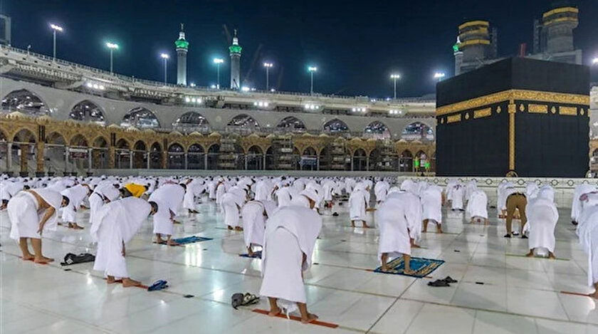 Suudi Arabistan yurt dışından ilk umre ziyaretçilerini bugün kabul edecek