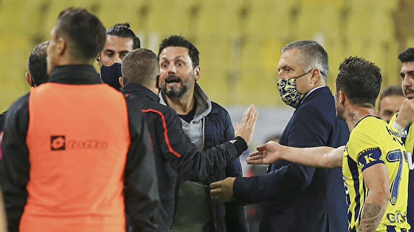 Erol Bulut hakem kararına tepki gösterdi.
