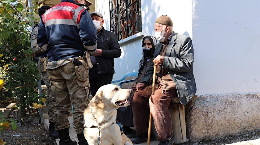 Elazig Haberleri 83 Yasindaki Alzheimer Hastasi Kayip Kadini Iz Takip Kopegi Buldu