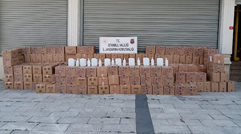 Ele geçirilen dezenfektanlar ve diğer malzemeler, İl Sağlık Müdürlüğüne teslim edilecek.