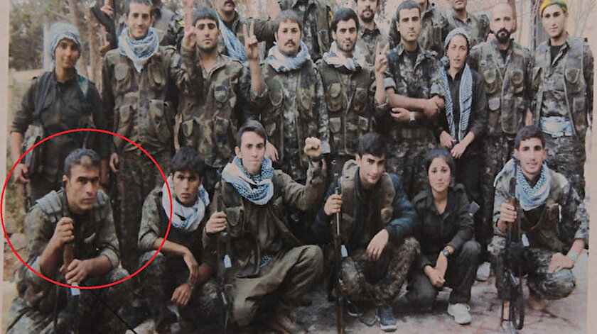Dağdan inip HDP ilçe başkanı olmuş: Teröristlerle poz verdiği fotoğrafı ortaya çıktı