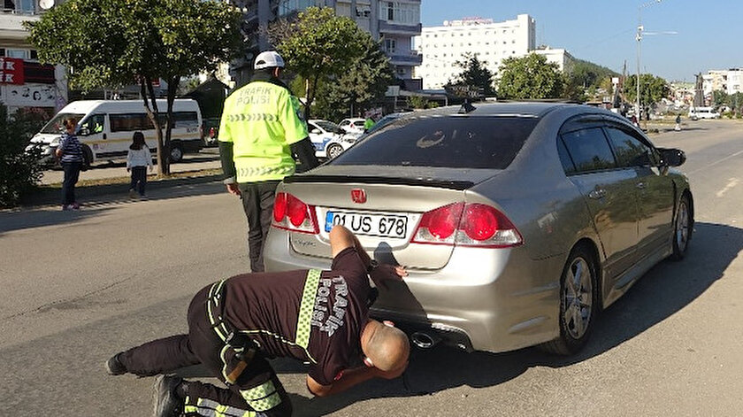Polis ekipleri araçlarda koyu renk cam filme izin vermiyor.