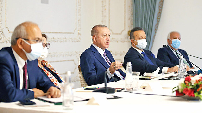 Cumhurbaşkanı Erdoğan, geçtiğimiz 18 yılda Türkiye’yi demokrasi ve kalkınma temelli politikalarla geliştirdiklerini söyledi.