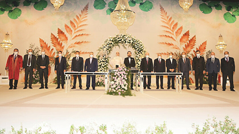 Albayrak ve Güven ailesinin mutlu günü