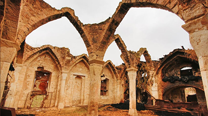 Caminin ahır olarak kullanıldığı ortaya çıktı.