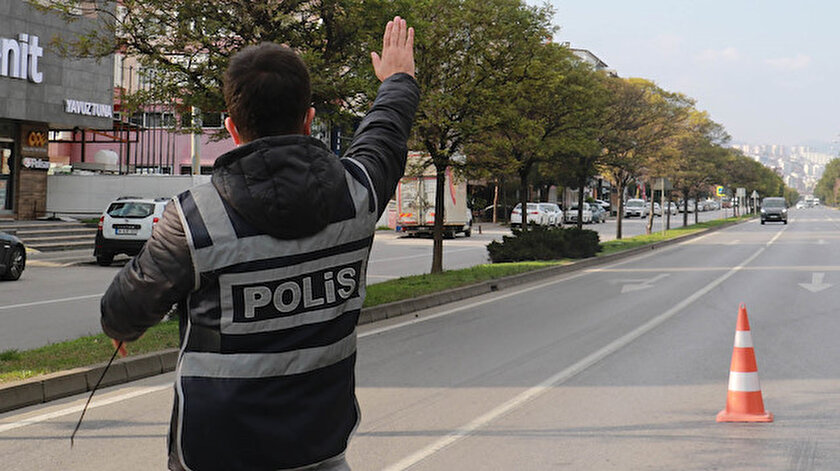 Icisleri Bakanligindan 81 Il Valiligine Sokaga Cikma Kisitlamalariyla Ilgili Yeni Genelge Yeni Safak