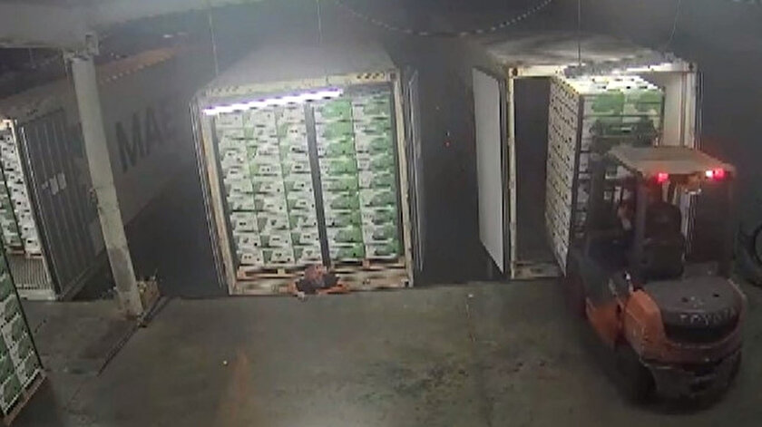 Arnavutköy’de fabrikaya yanaşan TIR bir başka aracın şoförünü ezdi: Tazminat teklifi aileyi şoke etti