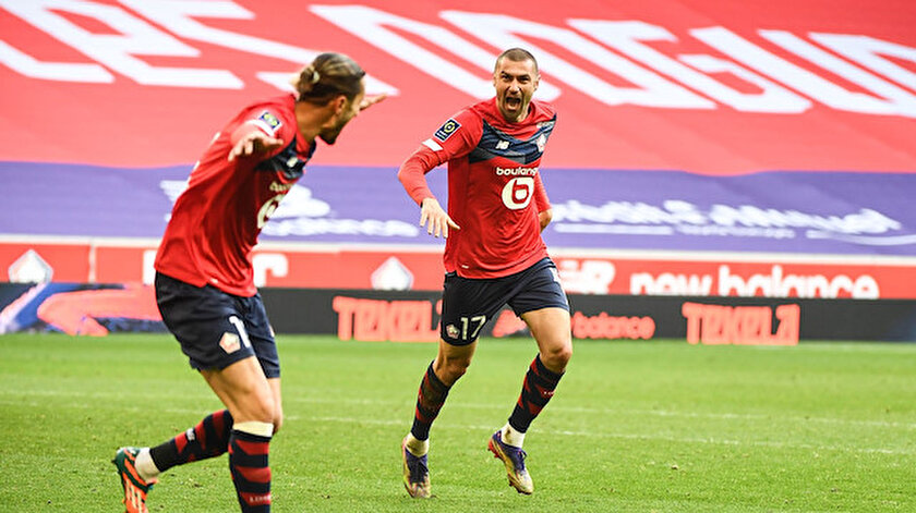 Milli futbolcularımız Lille'i sırtlamaya devam ediyor.
