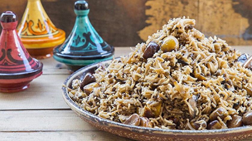 Kestaneli İç Pilavı.