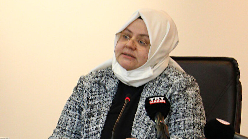 Zehra Zümrüt Selçuk