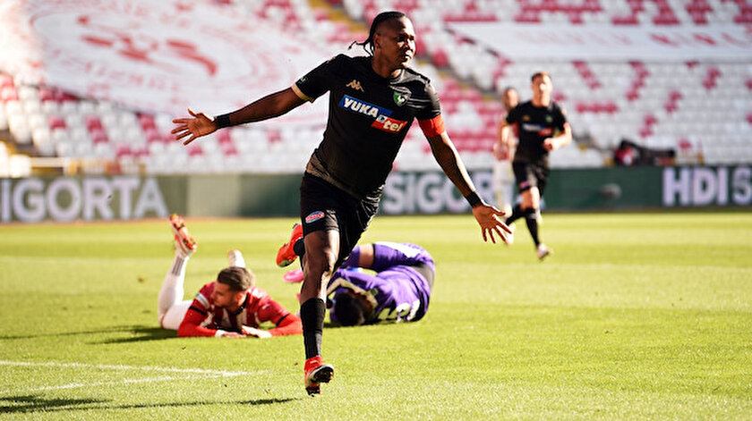 Rodallega'nın Sivasspor maçındaki gol sevinci