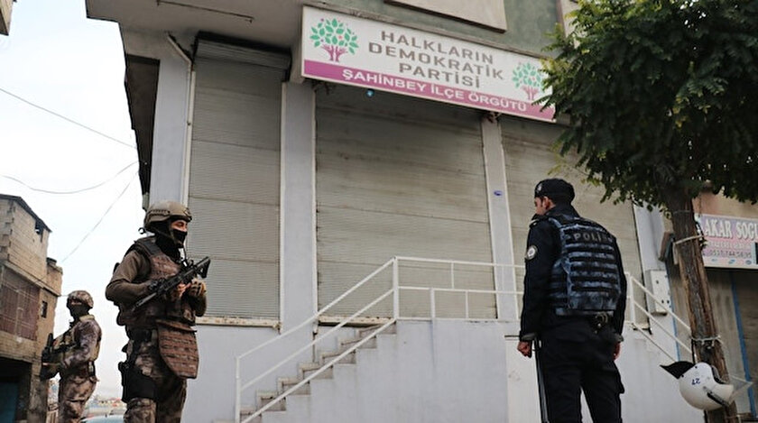 CHP’li Belediye Meclis üyesi Mahkeme başkanının PKK terör örgütü değil mi? sorusunu cevapsız bıraktı