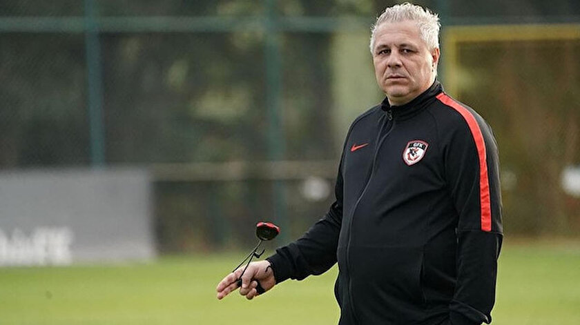 Sumudica'nın çalıştırdığı Gaziantep FK ligde 3. sırada bulunuyor.