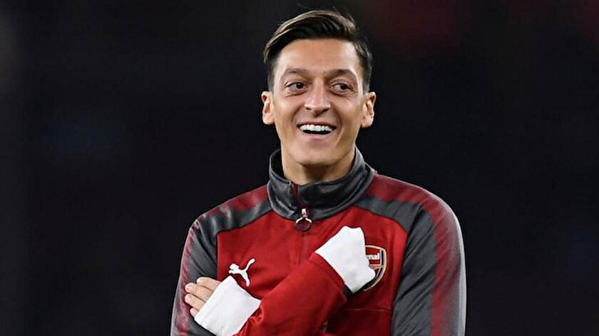 Mesut Özil, sezon başında Arsenal'da kadro dışı bırakılmıştı.