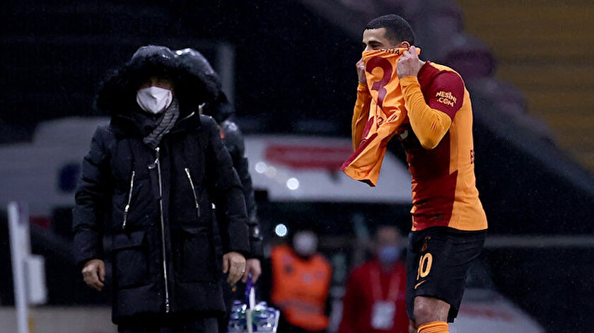 Belhanda'nın sarı-kırmızılı kulüple sözleşmesi sezon sonunda bitiyor.