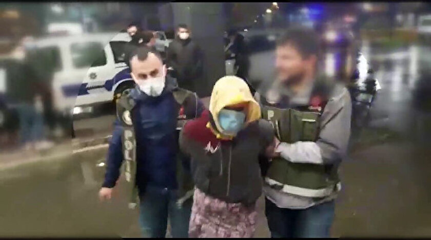 Hükümlü, saklandığı evde kadın kıyafetleri ile yakalandı.