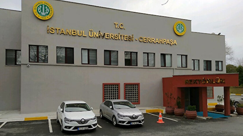 İstanbul Üniversitesi.