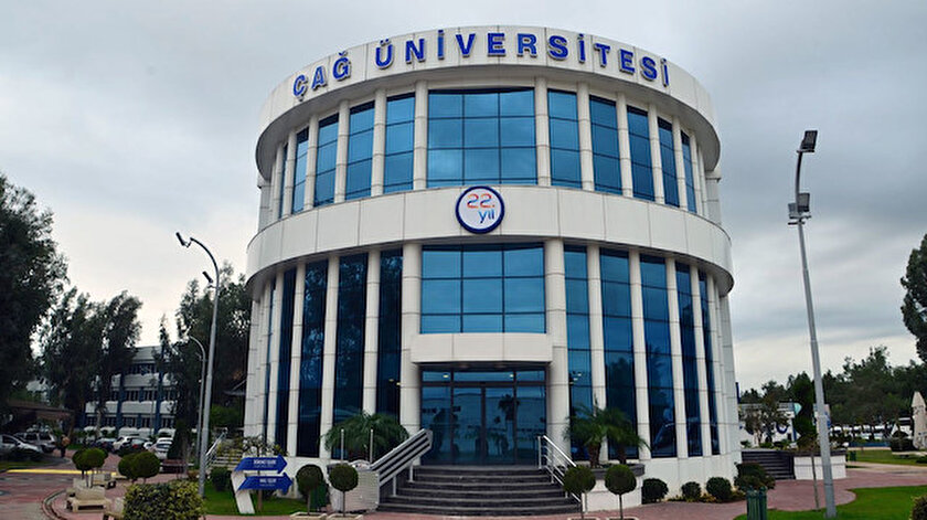 Çağ Üniversitesi.