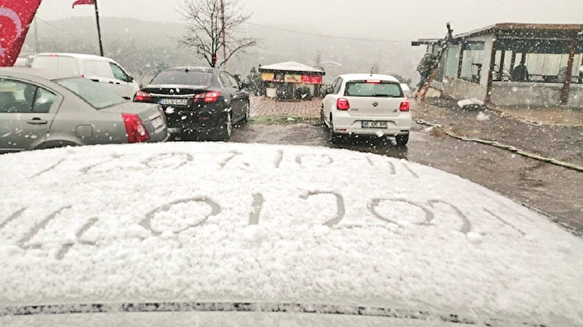 İstanbul’a kar geldi