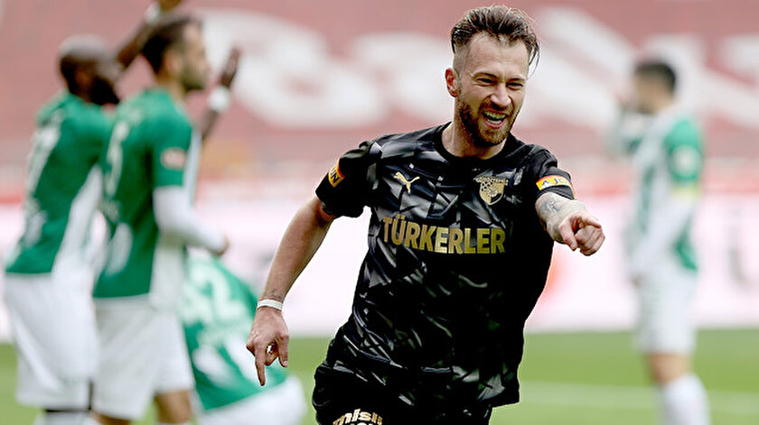 Peter Zulj'un gol sevinci.