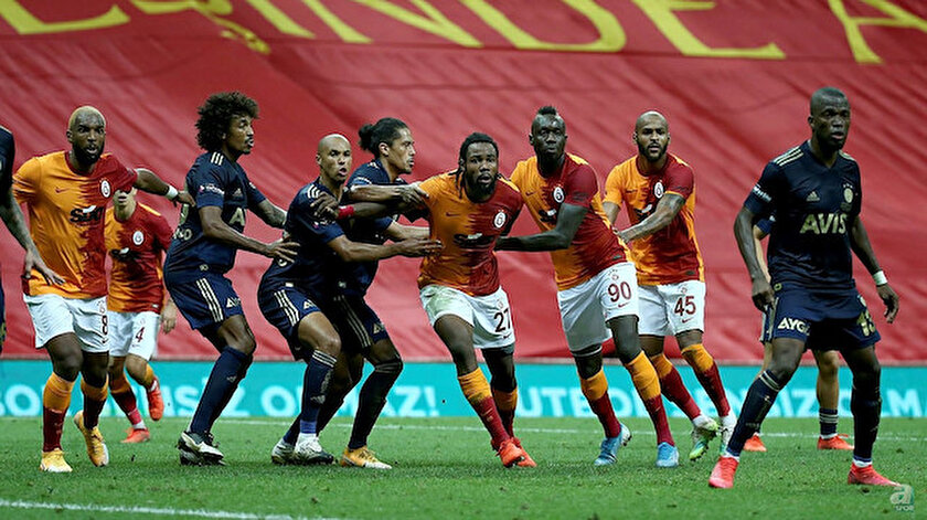 Galatasaray-Fenerbahçe karşılaşmasından bir kare