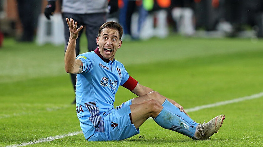 Trabzonspor formasıyla 122 maça çıkan Pereira, 3 gol atarken, 19 da asist kaydetti.