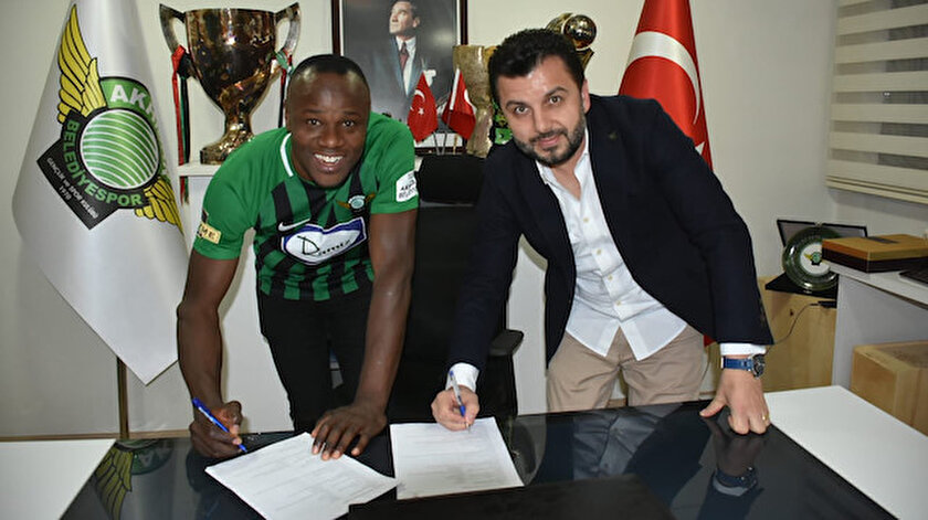 Yeşil-siyahlı kulüp transferleri peş peşe duyurdu.
