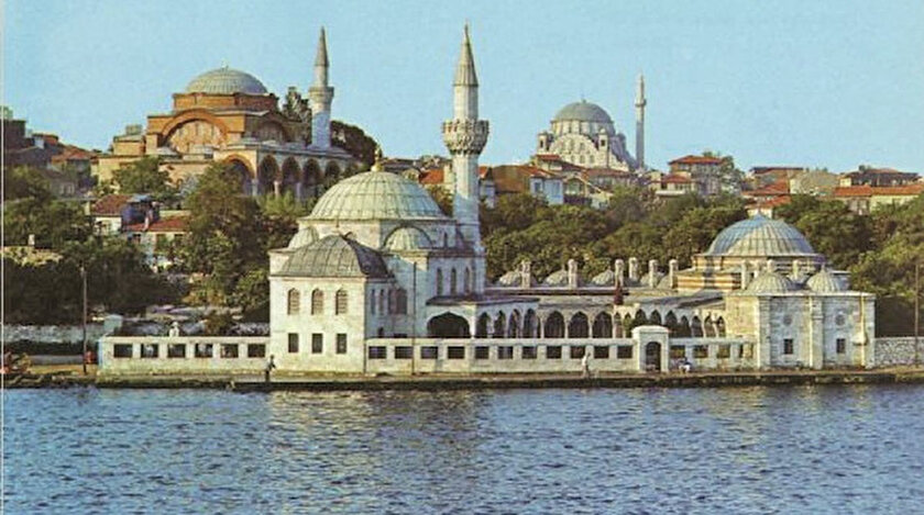 Şemsi Paşa Camii