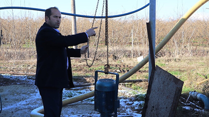 Ürettiğimiz gazın ısısı ile serasında domates de yetiştiriyor.
