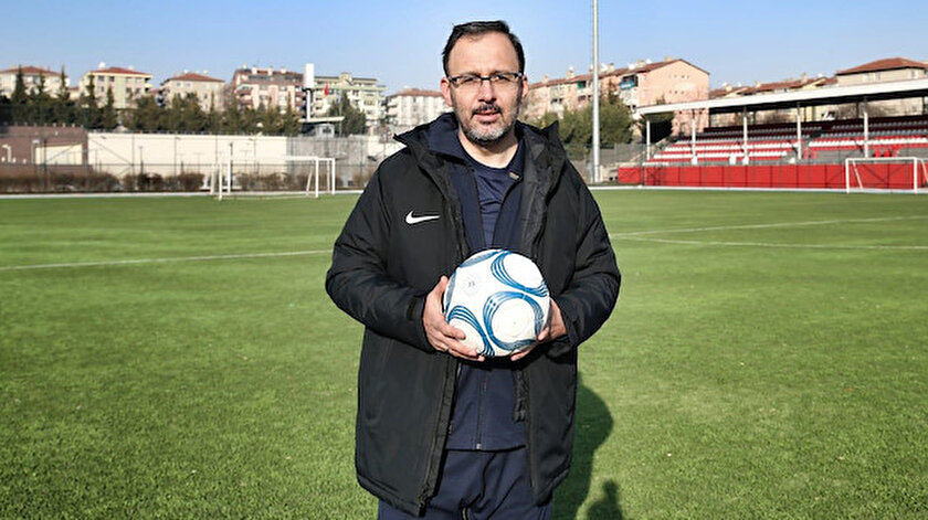 Bakan Kasapoğlu: Spor müsabakalarının seyircili olacağı günlerin yakın olmasını temenni ediyorum