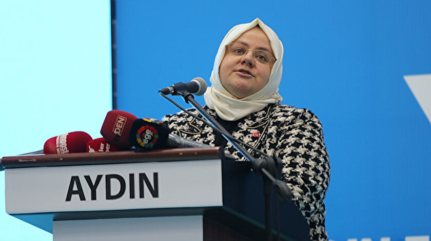 Aile, Çalışma ve Sosyal Hizmetler Bakanı Zehra Zümrüt Selçuk.