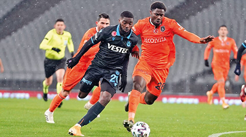 Geçen yılın Süper Lig şampiyonu Başakşehir’i 2-1 yenen Trabzonspor, Ziraat Türkiye Kupası’nın ardından Süper Kupa’yı da müzesine götürdü.