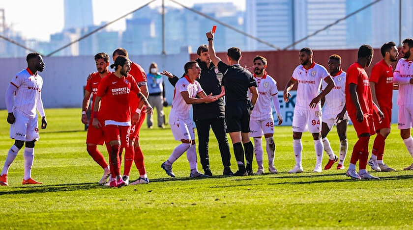 Ümraniyespor Samsunspor maçında tartışma çıkaran gol: Ümraniyespor Samsunspor maçında kural hatası mı yapıldı?