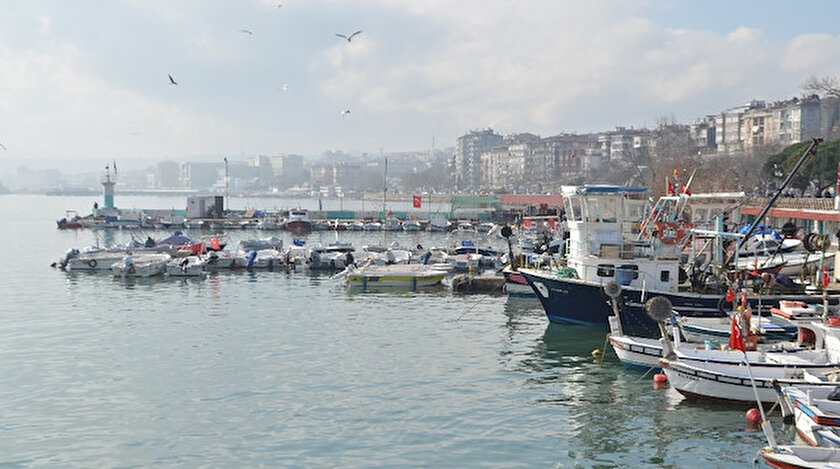 Lodos bitti kaykay başladı: Marmarada avlanmak imkansız hale geldi