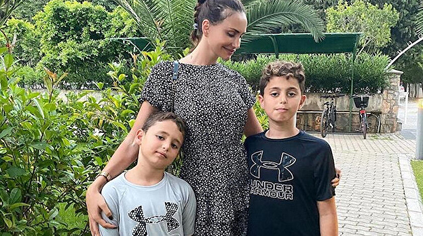 Mustafa Sandalın eski eşi Emina Jahovic ve çocukları koronavirüse yakalandı: Bu ülkede yaşadığım için onur duydum
