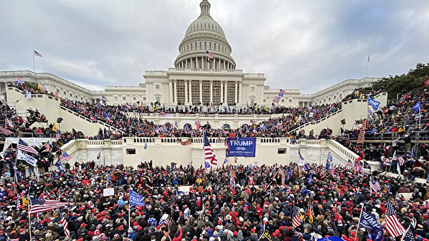 Amerikalıların sadece yüzde 16'sı demokrasinin iyi yada son derece iyi işlediğini söyledi.