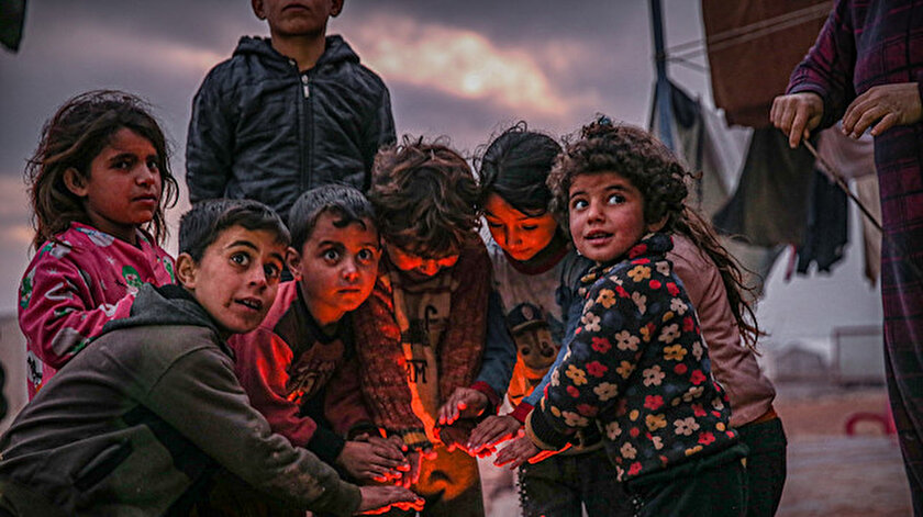İdlibe 10 tır gıda ve yakacak yardımı gönderildi