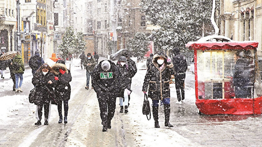 istanbul kar altinda yeni safak