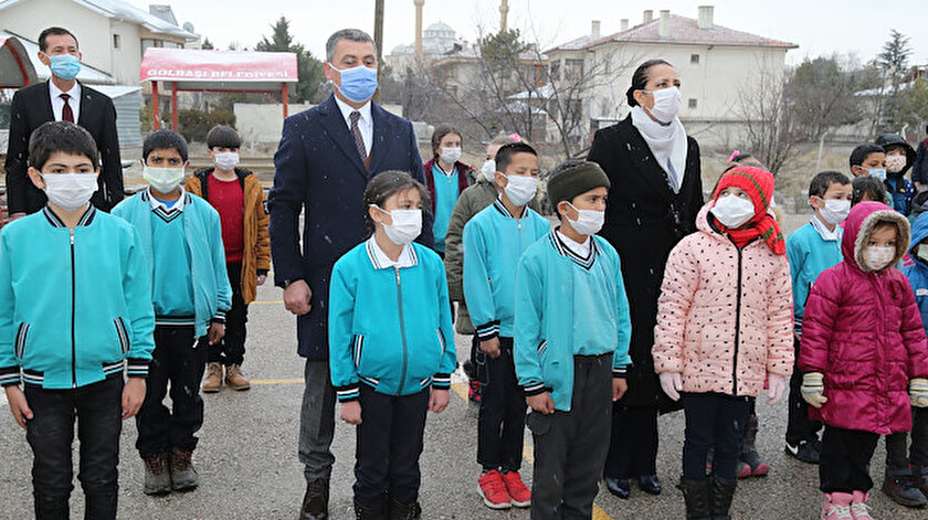 Gölbaşı Belediye Başkanı Ramazan Şimşekten miniklere anlamlı ziyaret