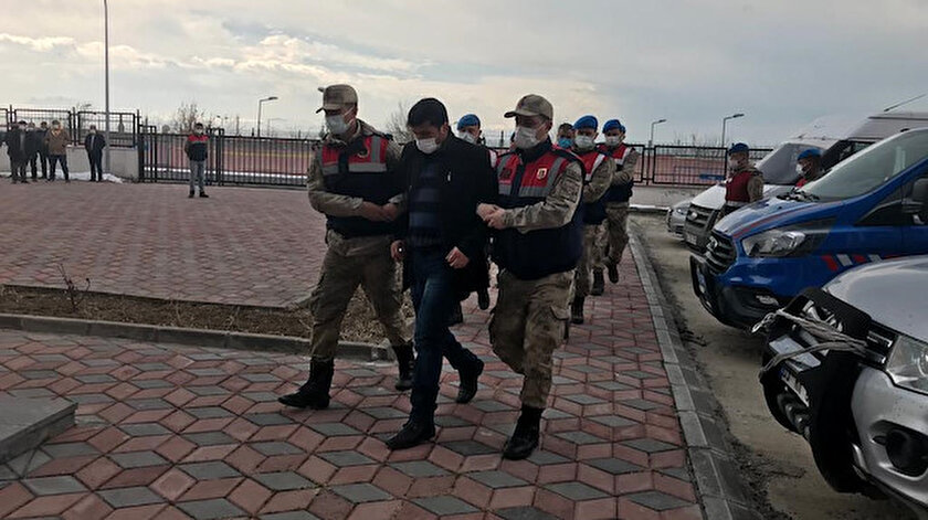 İş vaadederek vatandaşları dolandırdılar: Altı şüpheli tutuklandı